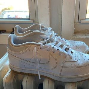 Nike uptown sneakers